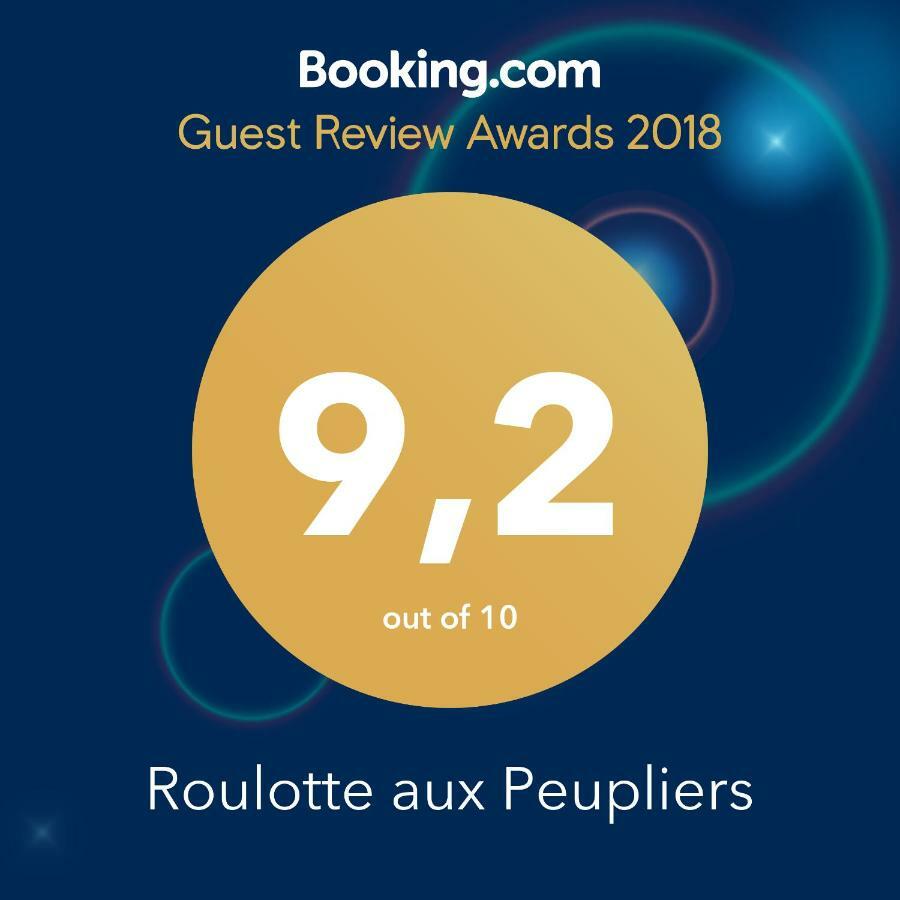 Roulotte Aux Peupliers Hotel La Tour-d'Aigues Bagian luar foto